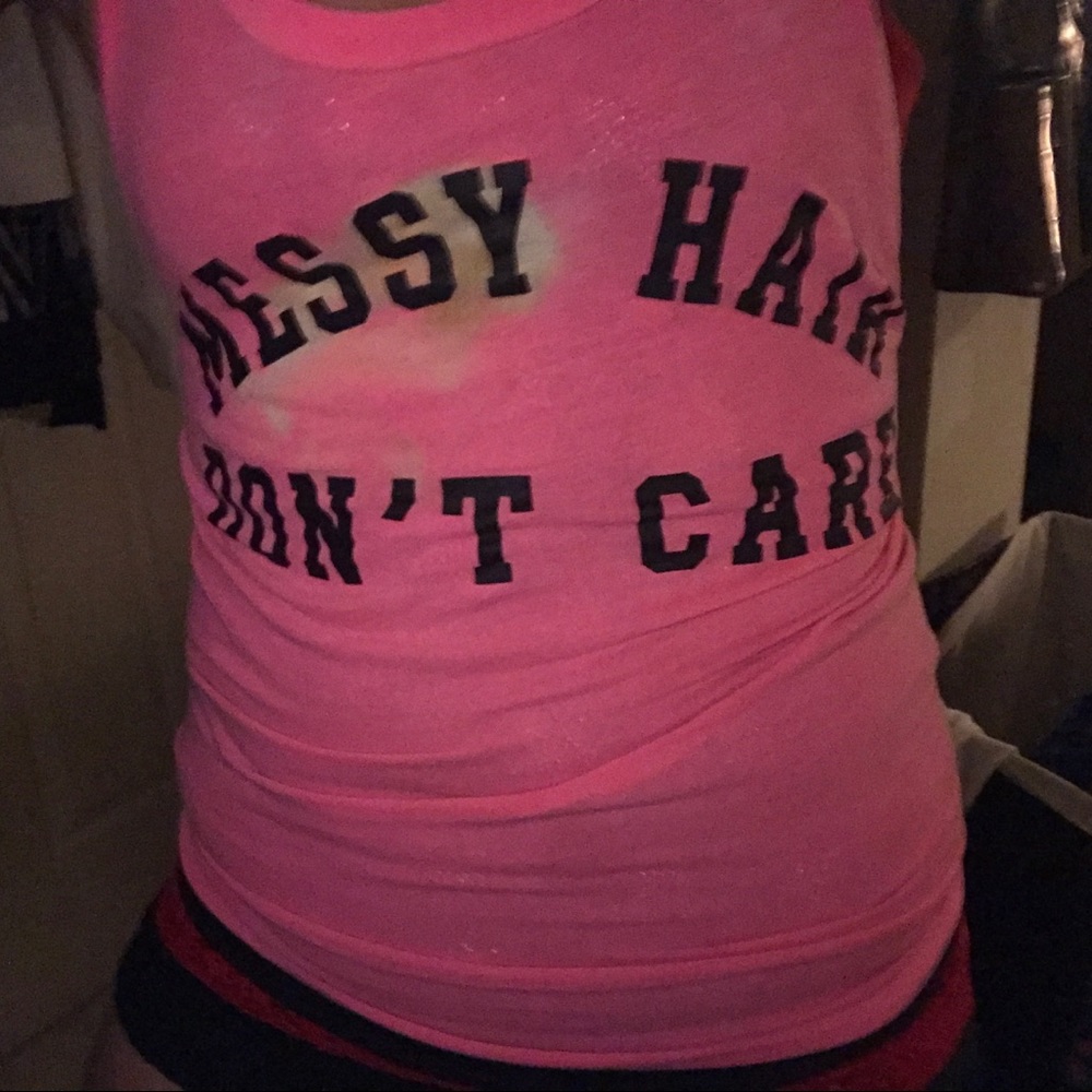 Vs pink tank